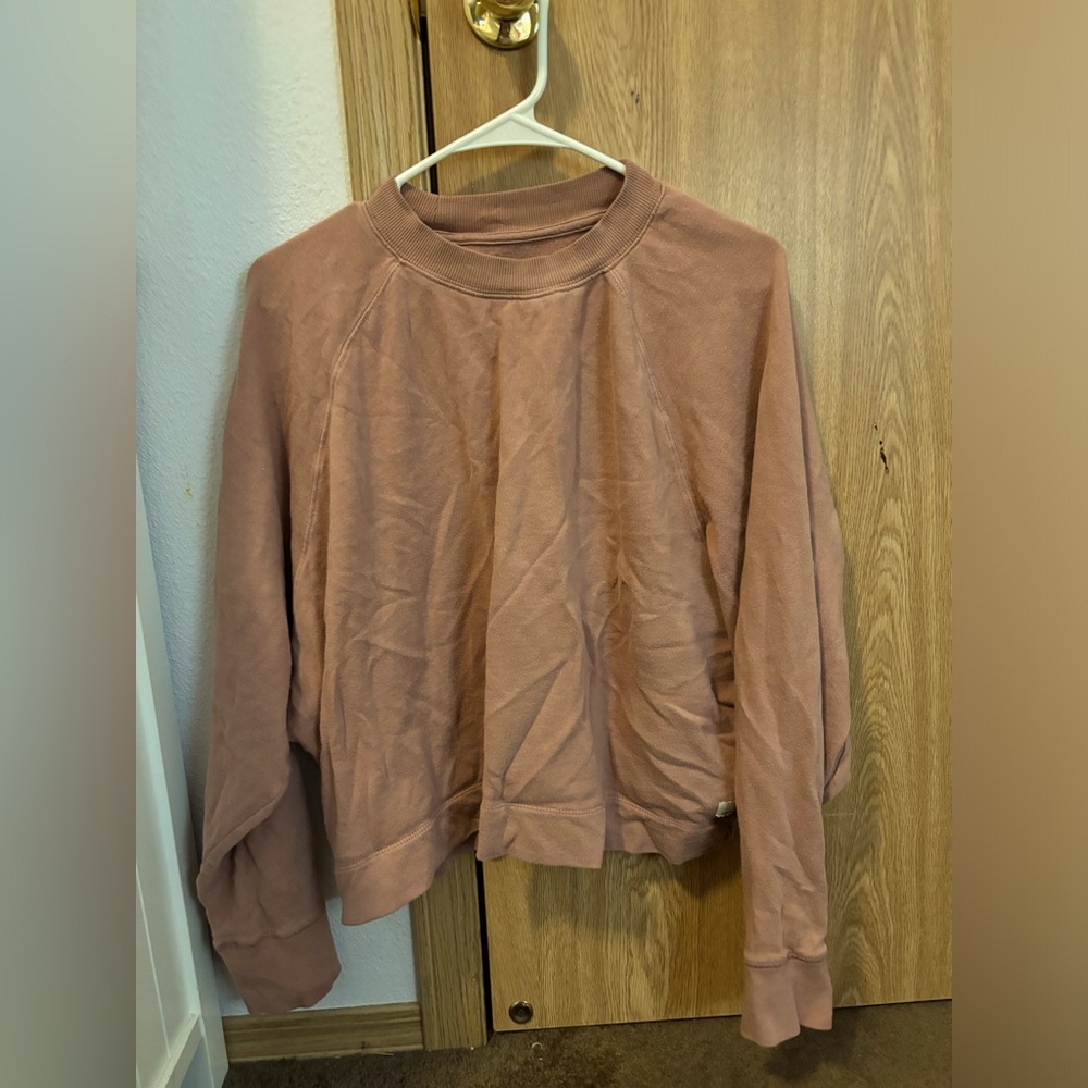 VUORI size S/M nude pink sweater